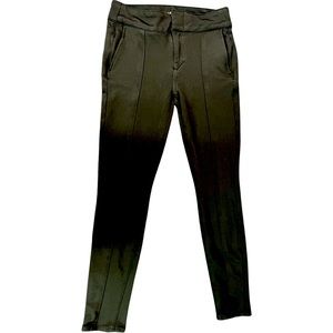 7 For All Mankind women’s black thick pants size 28